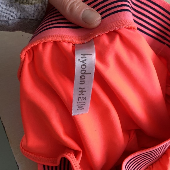 Kyodan, neon pink, running shorts, size small - Picture 4 of 5